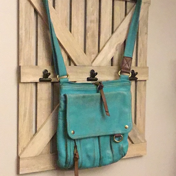 Fossil Leather Crossbody purse - Picture 4 of 8